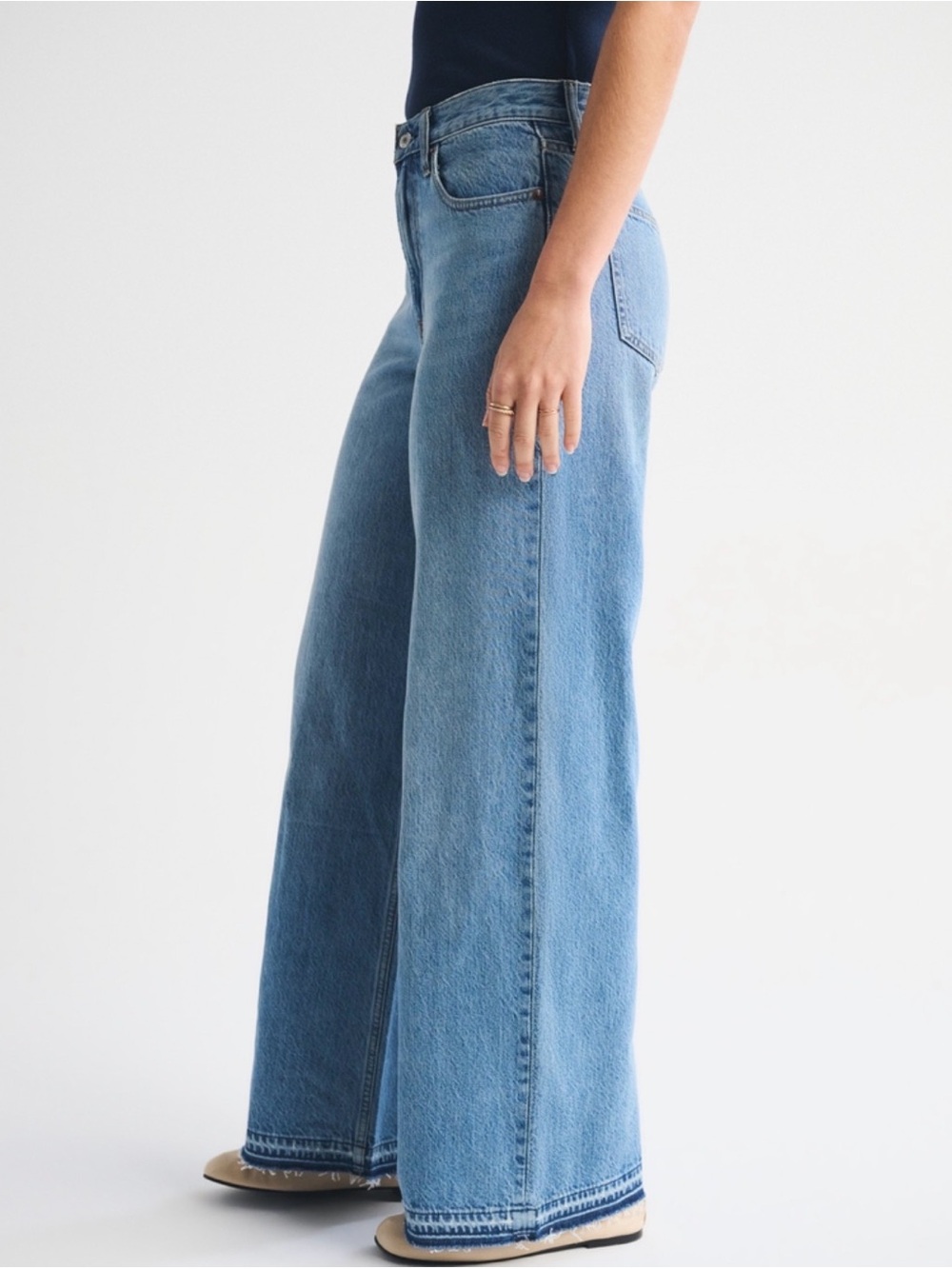 Abercrombie & Fitch High Rise Wide Leg Jeans in Medium Let Down Hem - Picture 2 of 7